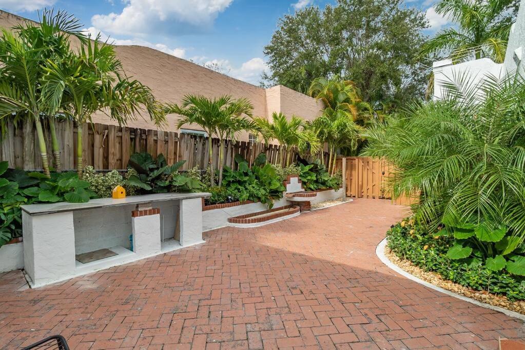 Апартаменты Garden Oasis In Flamingo Park Уэст-Палм-Бич Экстерьер фото